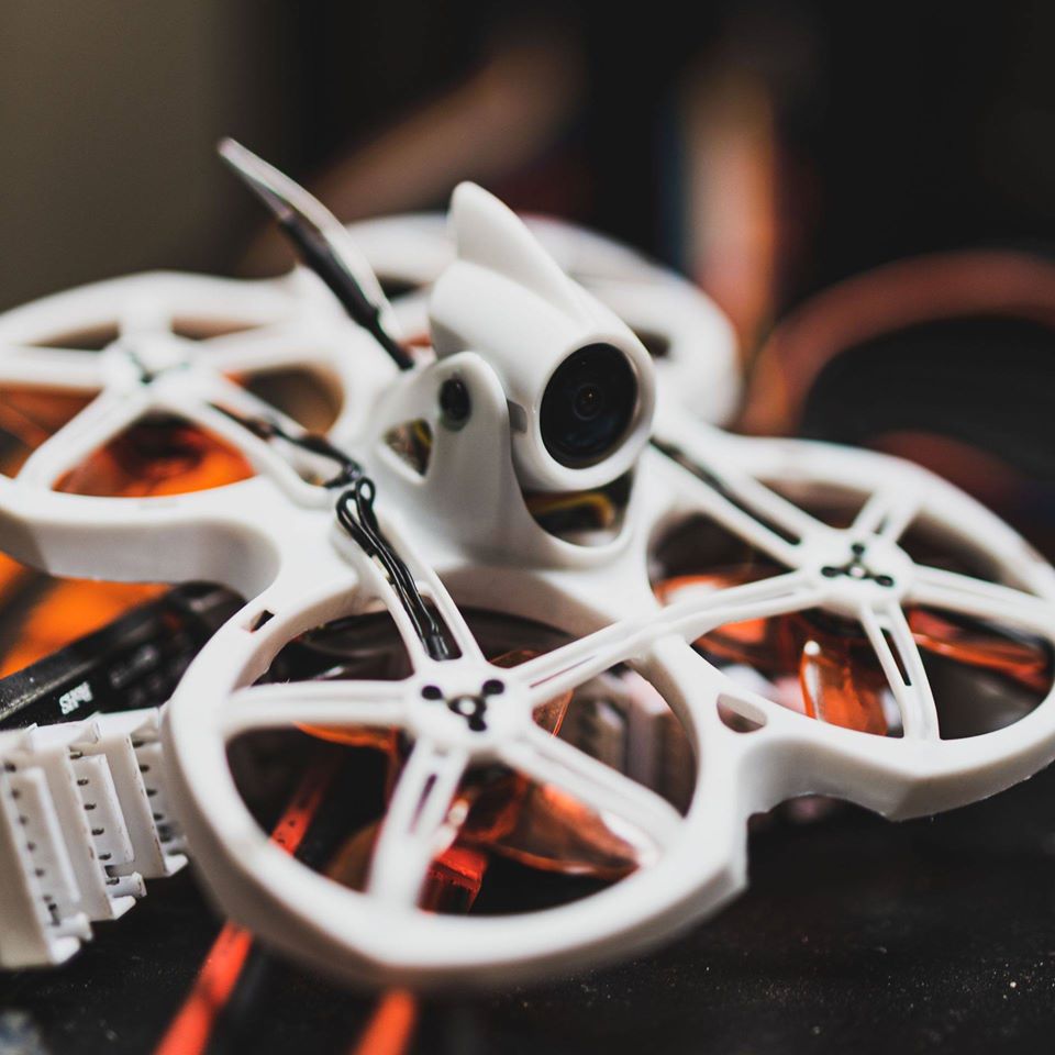 Emax Tinyhawk II 2 RTF FPV Rac - огляд і ціна Drone Cinematic